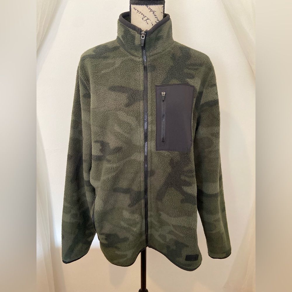 Abercrombie & Fitch Camouflage Sherpa Fleece Jacket
